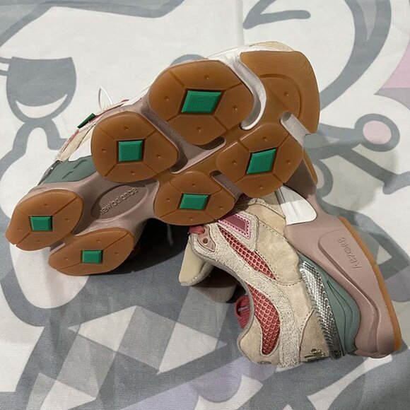 New Balance 9060 Joe Freshgoods Inside Voices Penny Cookie Pink - Picture 6 of 6